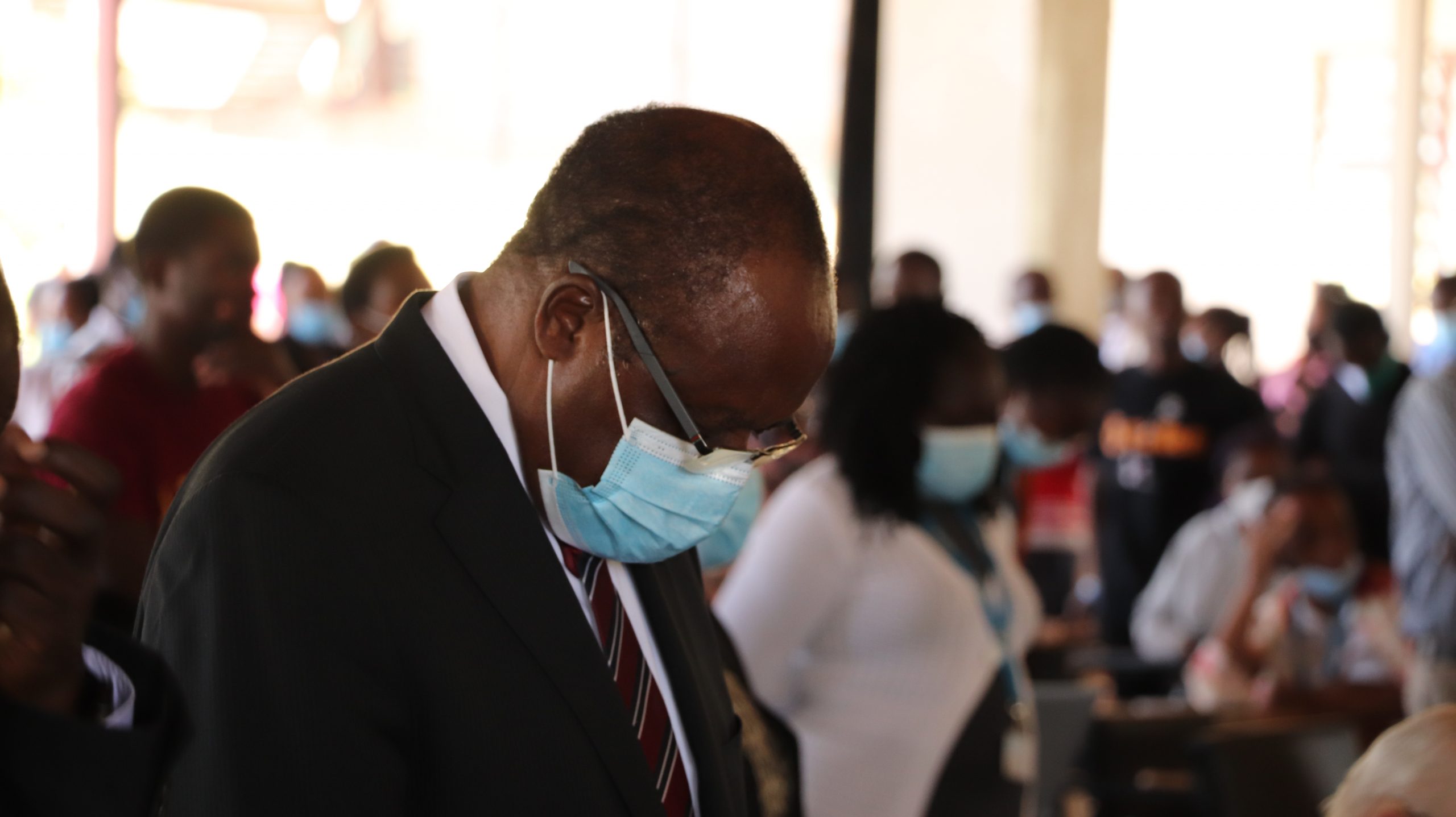 VC Rewards Worship Team During Prayer Day